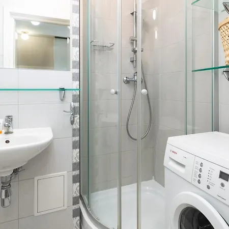 With Balcony Trentowskiego By Renters Apartament *