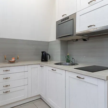 With Balcony Trentowskiego By Renters Apartament *